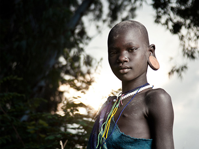 Young Surma girl - Guillaume Petermann
